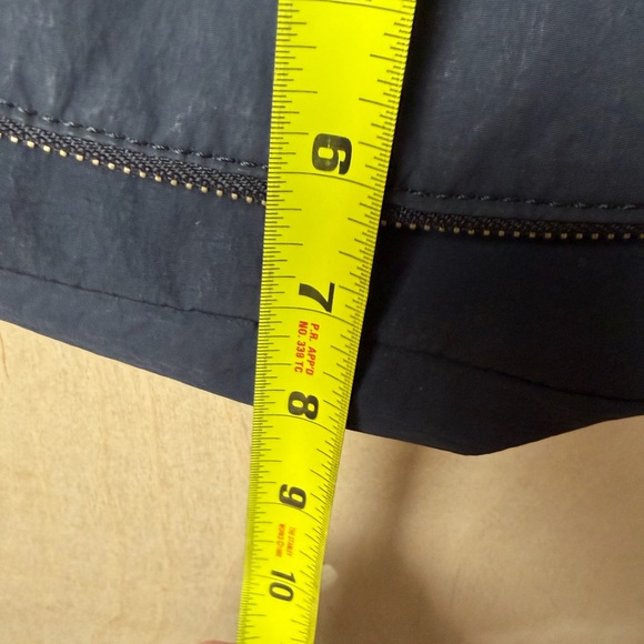 Lululemon All Night Festival Bag Black / Gold - Picture 8 of 10